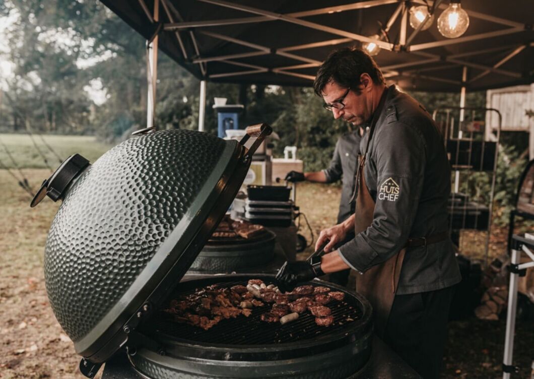 BBQ Chef op lokatie met Big Green Egg XXL