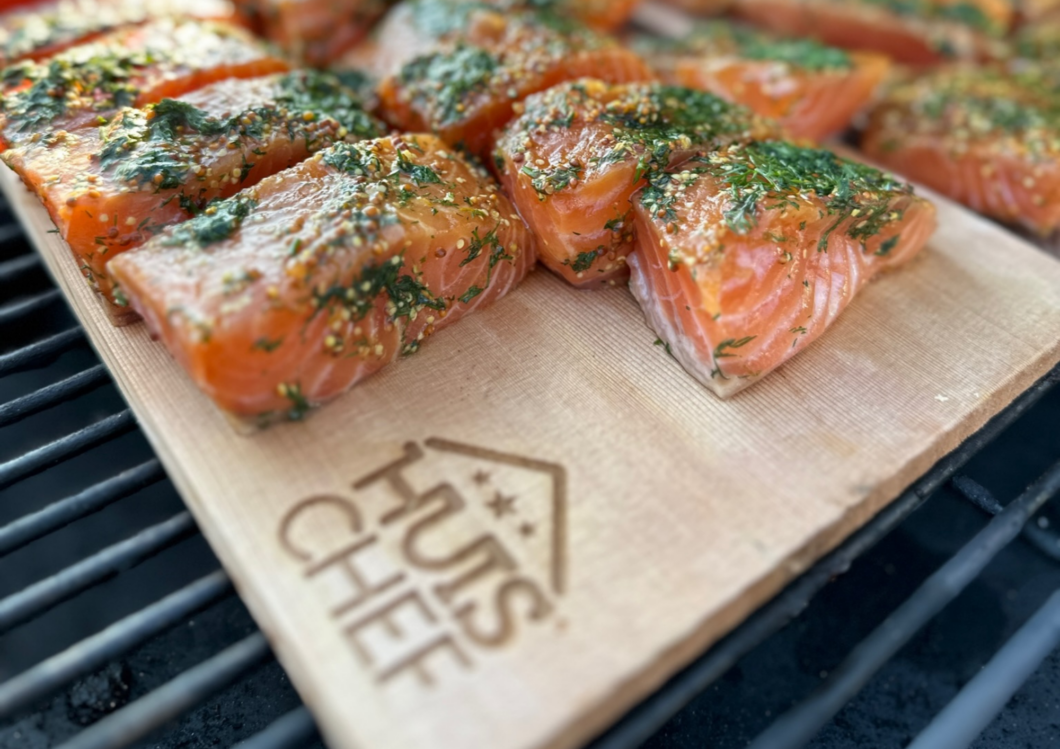 Zalm op cederhout van the Big Green Egg